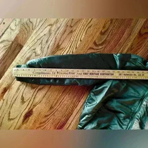 GAP - Women’s satin bomber jacket with pink fleece lining. Size small - Picture 5 of 11